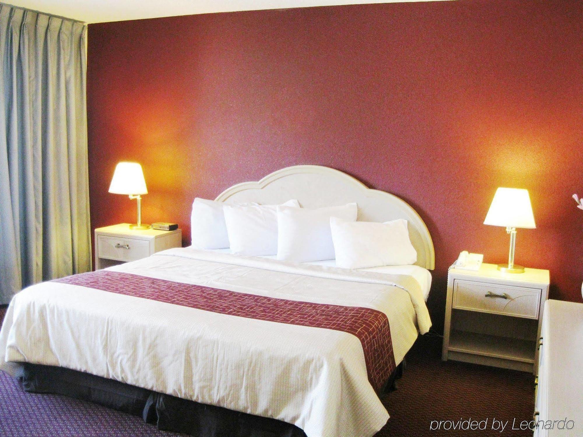 Fresno City Inn Экстерьер фото